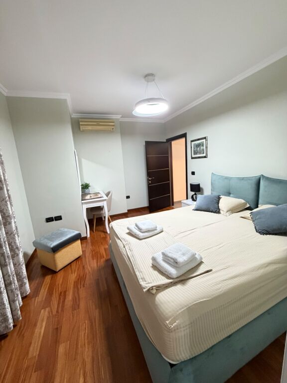 Për Qira - Apartament 2+1 - Pranë Air Albania
