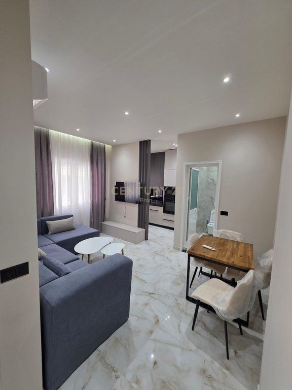 3 Apartments for Rent, also available for Airbnb – Zoological Garden, Mateo Complex 2,200 € /Month 200,000 Lek /Month