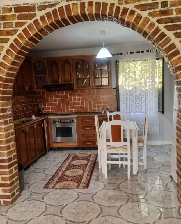 APPARTAMENTO 1+1 IN AFFITTO 45.000 LEKE DA ALI DEMI