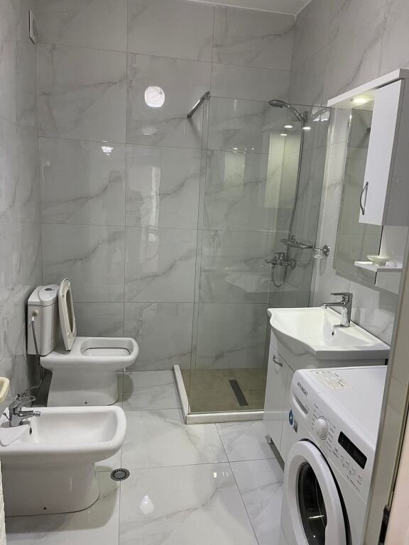 Appartamento in affitto al RADISONI lago, 1+1 arredato, 65000 lek