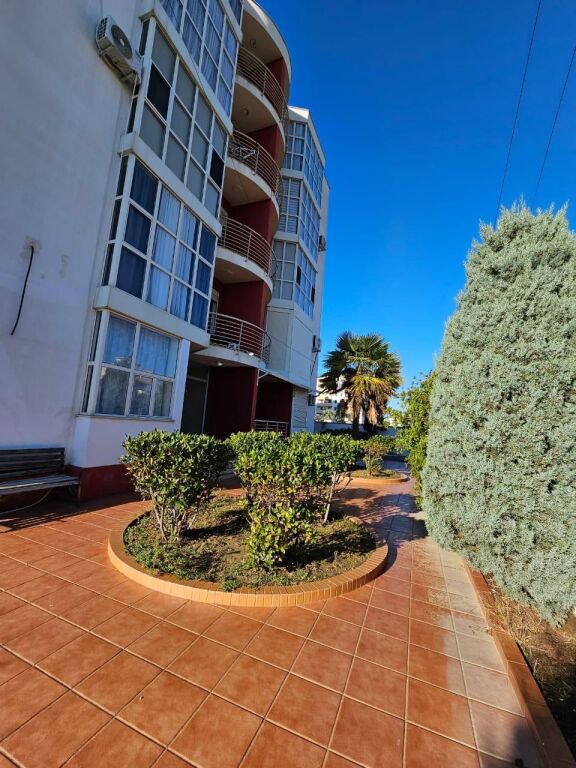 APARTAMENT PER SHITJE NE GOLEM 2+1+2
