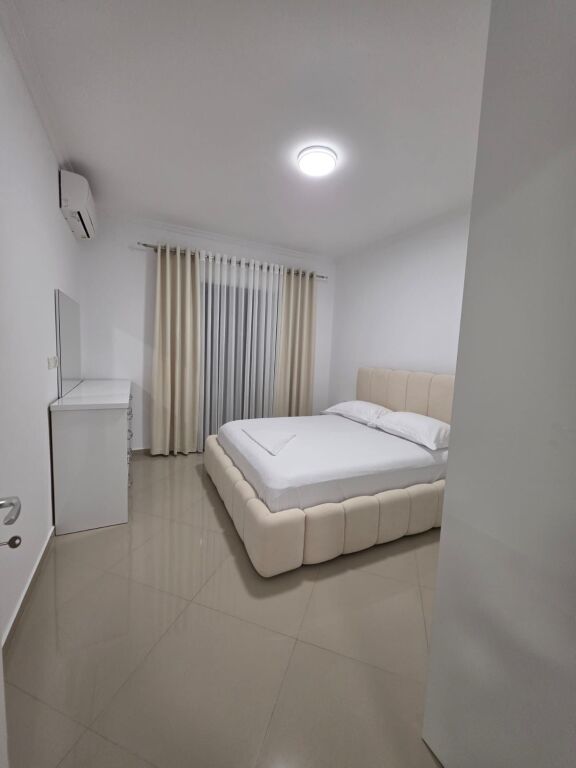 🏡 1+1 APARTMENT FOR RENT – GREEN CITY, ASTIR  📍 Location: Green City, Astir 🏢 Floor: 2 🛗 New building with elevator 🛏️ Typology 1+1 💰 Price: 60,000 lek/month  Apartment located in a very sought-after and accessible area.  📞 For more information or for a visit, contact privately.