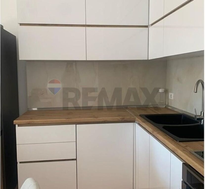 Apartment - For Rent - 5 Maji Street, Tirana