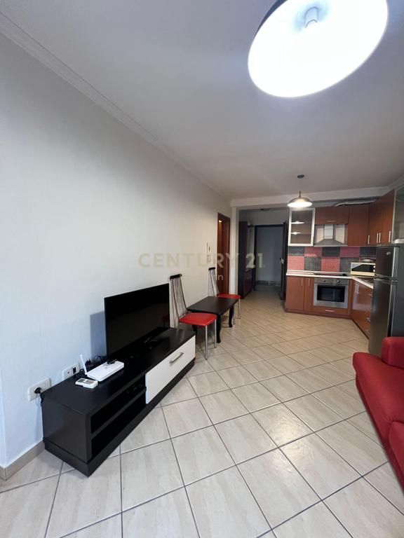 Jepet Apartament 1+1 per Qera , prane Tatimeve, Durres!