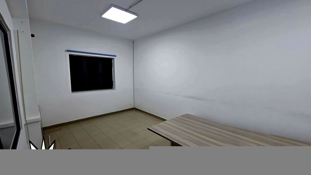Jepet zyre me qera, Pazari i Ri