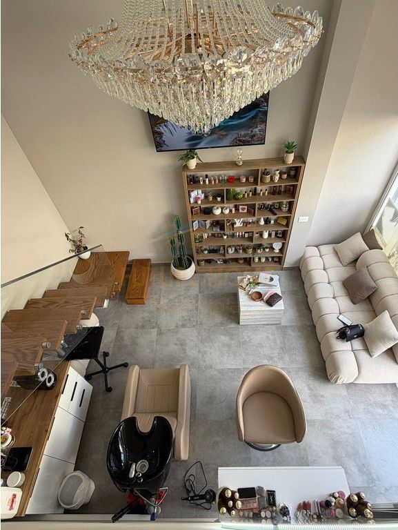 Affitto,Ambiente Commerciale,Univers City