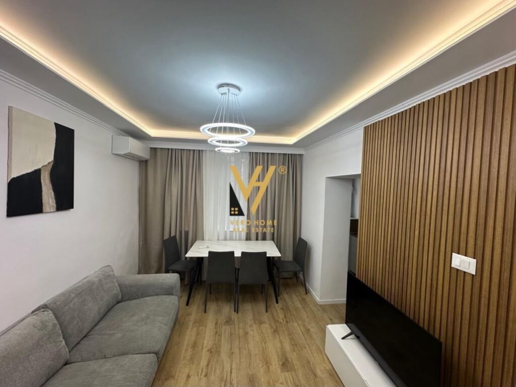 JEPET APARTAMENT 2+1 ME QERA TE RRUGA E KAVAJES 73.000 LEKE