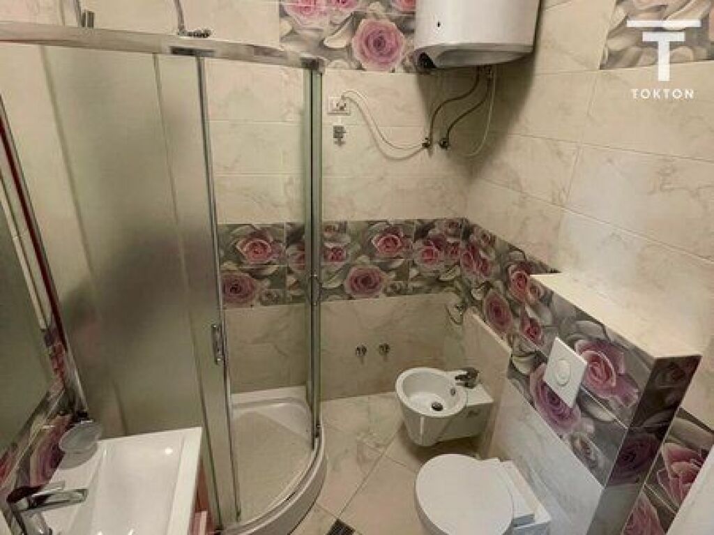 QIRA, APARTAMENT 1+1, PAZARI I RI, TIRANE