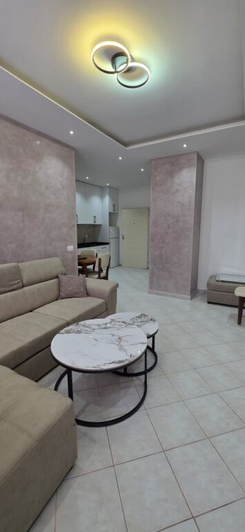 🏡 APARTAMENT 1+1 ME QIRA – PLAZH, DURRËS | RRUGA E KUQE