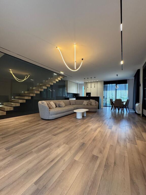 🏡✨ VILLA DI LUSSO IN AFFITTO – TEG