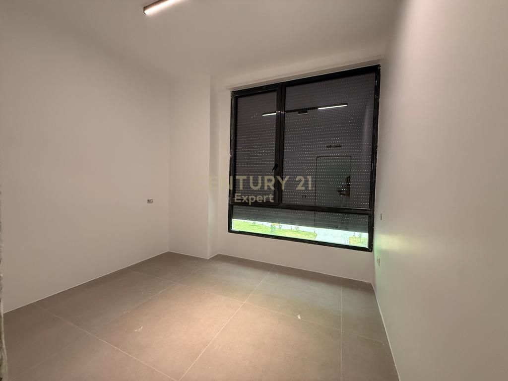 APARTAMENT 2+1 PER QIRA NE RRUGEN 5 MAJI 500 € /Muaj 50,000 Lekë /Muaj