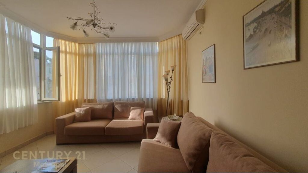 Appartamento 2+1+2 in Affitto – Comune di Parigi, Tirana