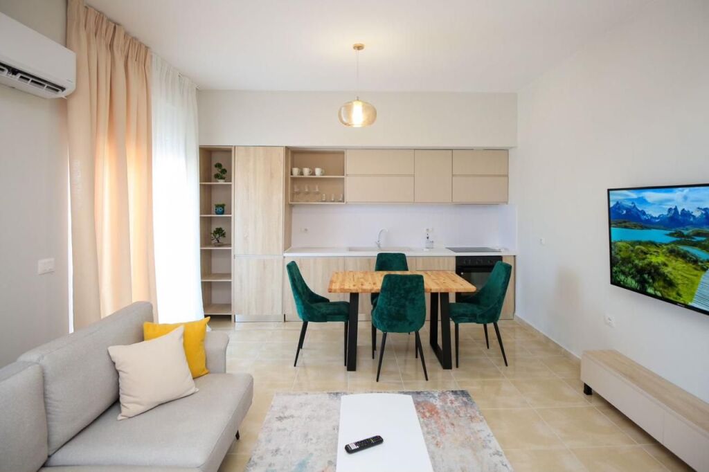 Apartament 2+1 me pamje Deti me Qera Afatgjate - Marina Bay, Vlore
