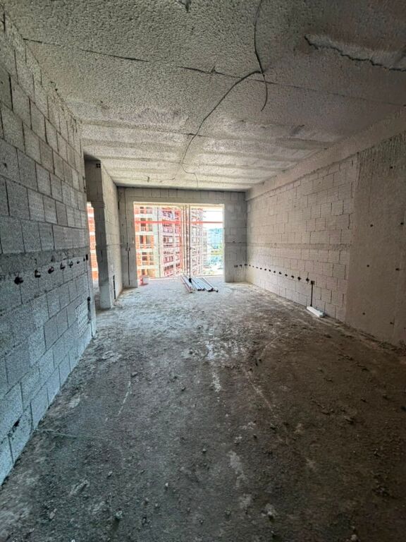 Shitet Apartament 2+1 + 2 Tualete** 📍 **Riverside Residence – Ish Parku**
