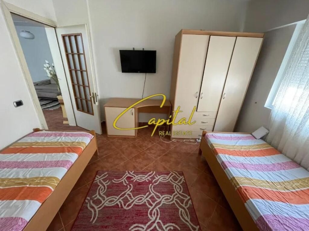 APARTAMENT ME QIRA 2+1 KOMUNA E PARISIT 700 EURO