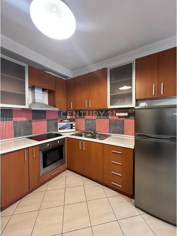 Jepet Apartament 1+1 per Qera , prane Tatimeve, Durres!
