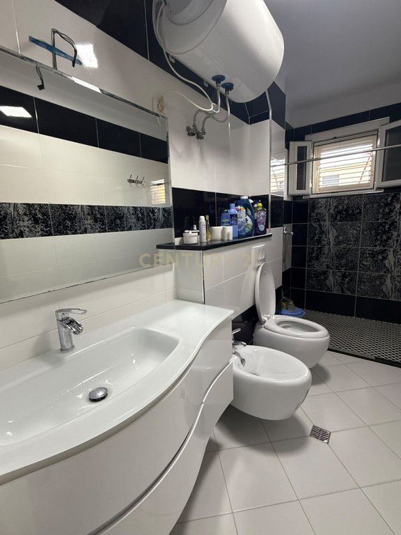 Apartament 2+1 me Qira në Durrës, pranë Spitalit!!