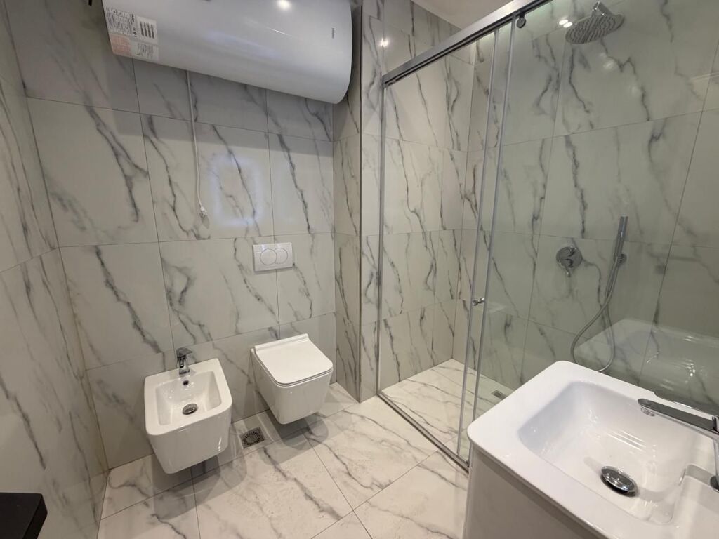 Apartament 1+1  per qera Bulevardi i Ri !