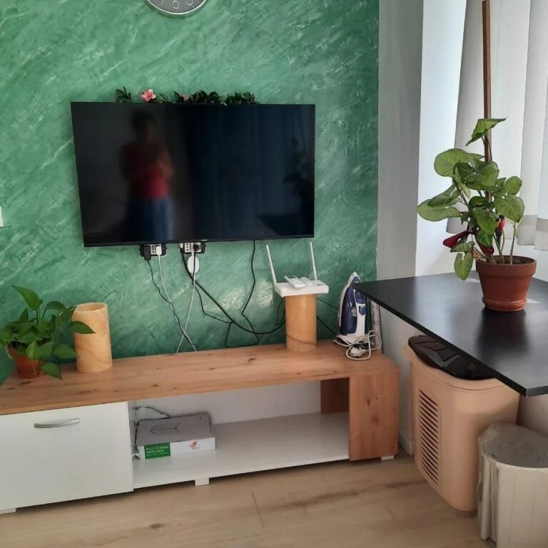 Jepet Me Qera Apartament 2+1+1 Ballkon