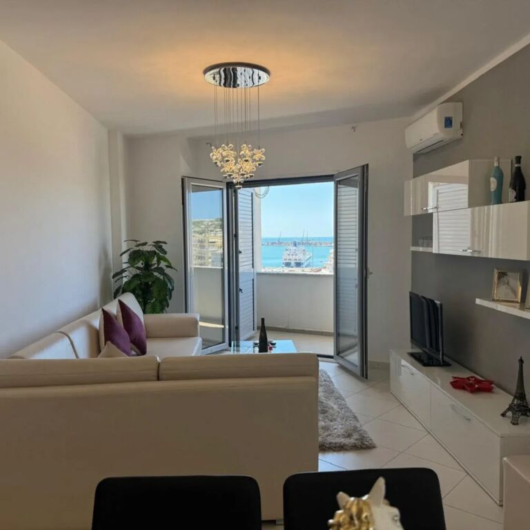 Shitet Apartament 2+1 me pamje deti dhe Garazh te mbyllur 30m2