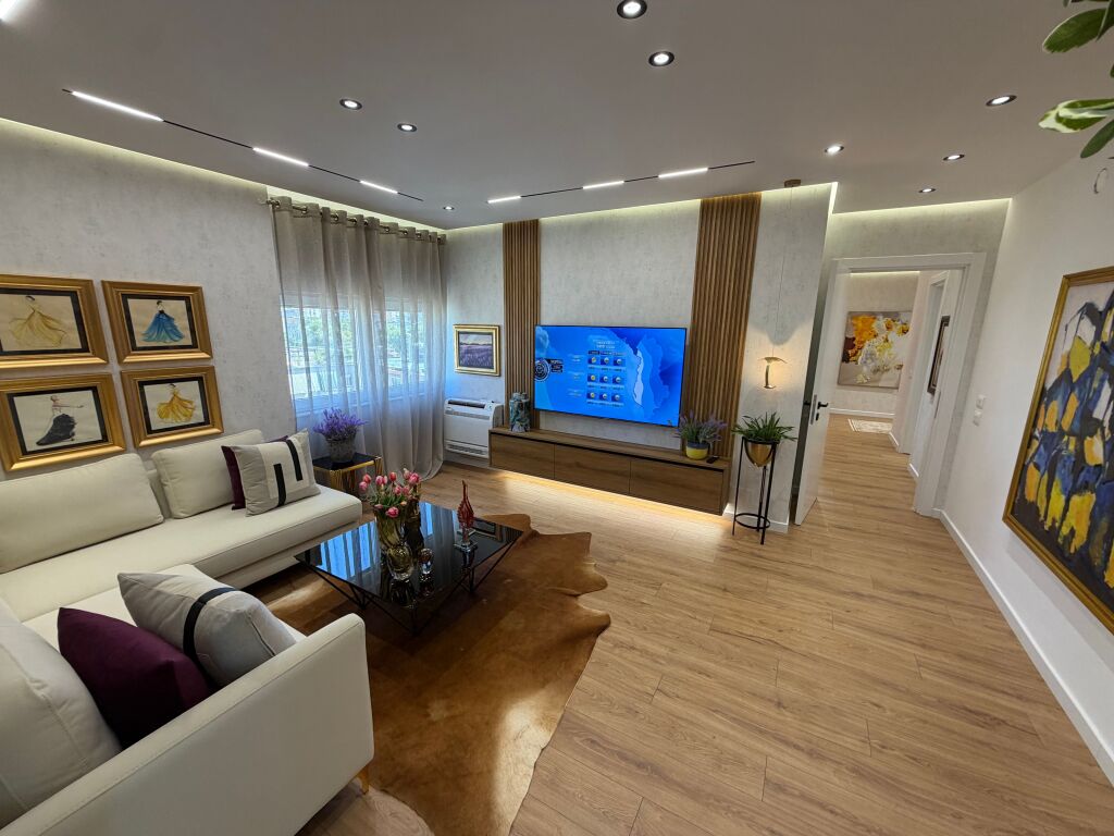 Shitet Apartament 2+1  Adresa : Zogu i Zi fillimi Rruges Don Bosko  Kati 6  Siperfaqe 91 m2  Orjentim jug  Cmimi 259,000€