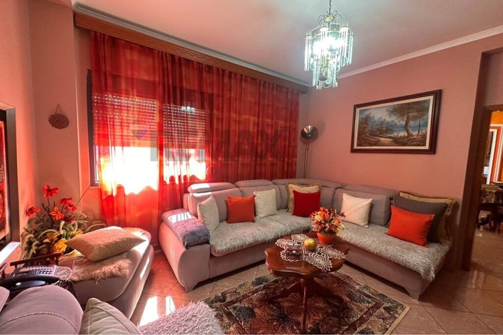 Appartamento - In Affitto - Via Kavaja, Tirana(ID: 530471015-858)
