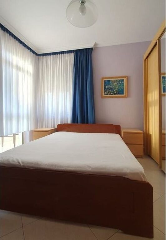 Appartamento 2+1+2 in Affitto – Comune di Parigi, Tirana