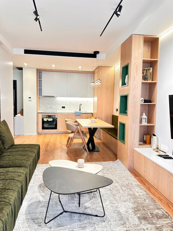 APARTAMENT LUKSOZ 1+1 ME QIRA TE REZIDENCA GOLDEN TOWER, MINE PEZA