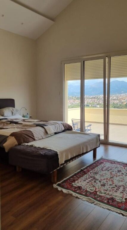 📌JEPET ME QIRA – VILË LUKSOZE NË TEG 🏡