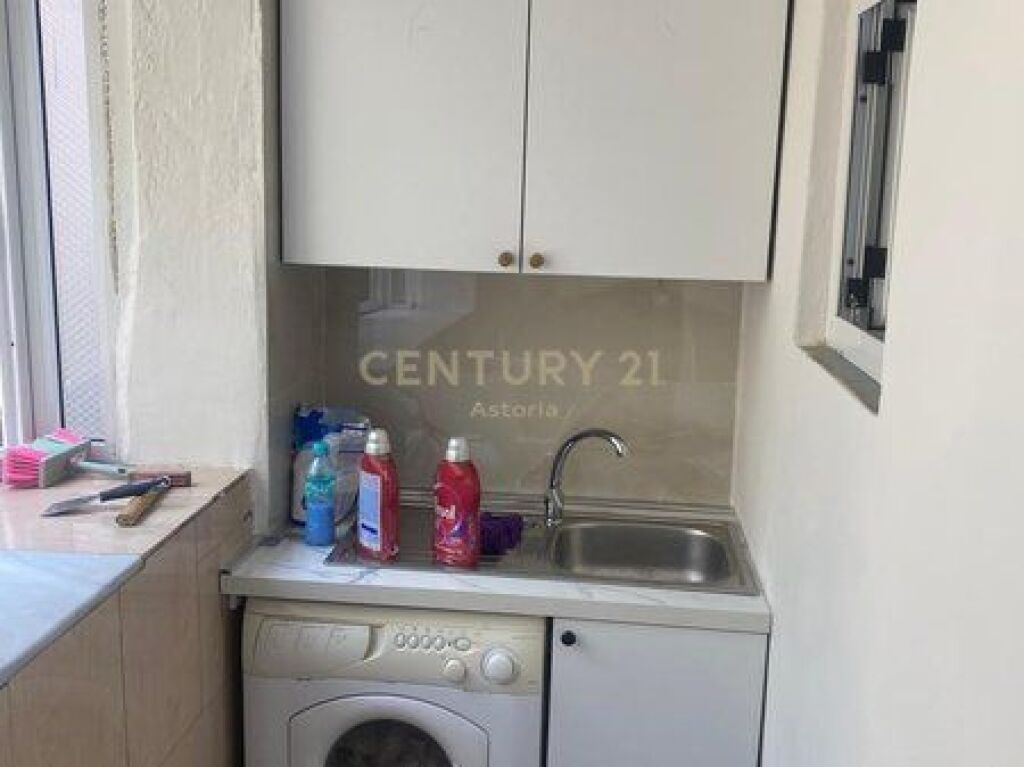 Jepet me qera apartament 2+1 Kompleksi Magnet