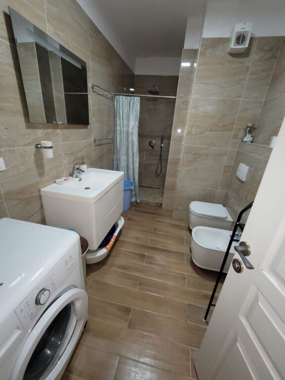 Qera | Apartament 2 + 1 | Kompleksi Golden Park | 650 €/muaj