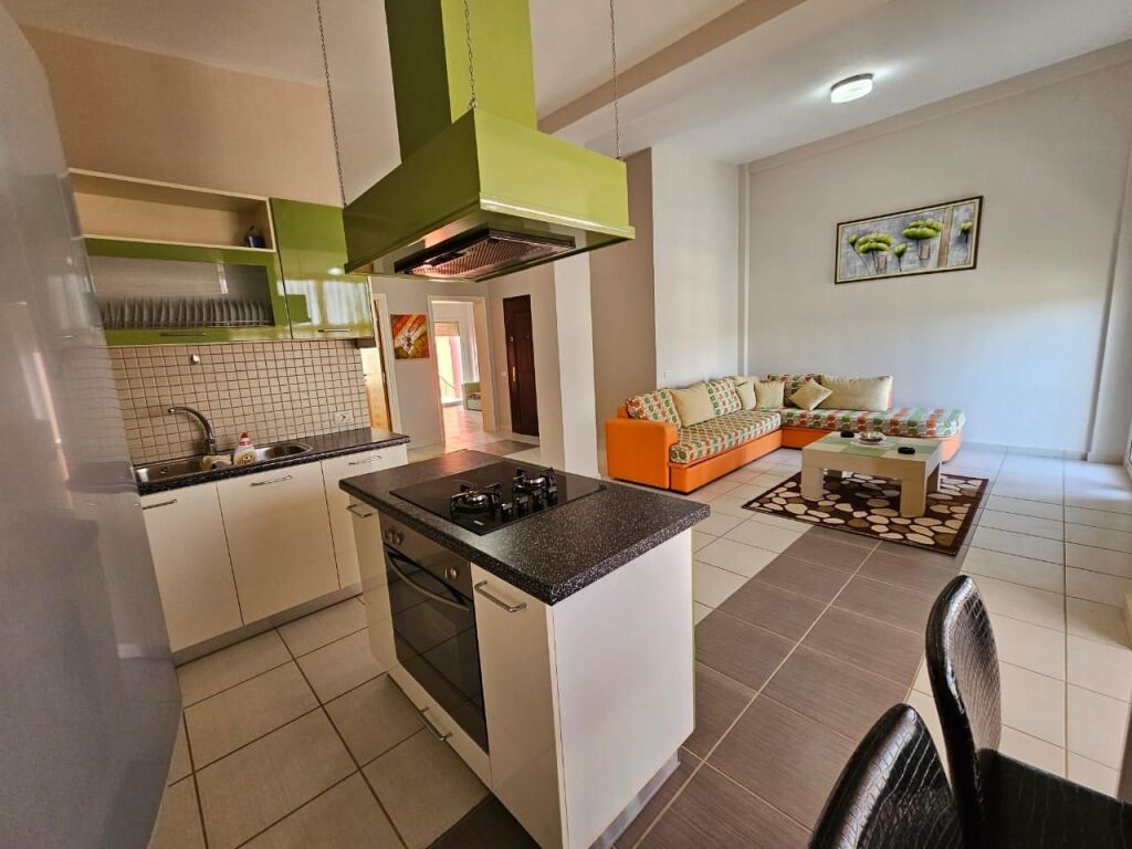 APARTAMENT PER SHITJE NE GOLEM 2+1+2