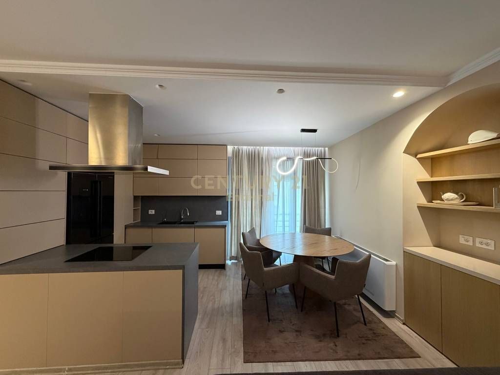 Apartament 3+1+2poste parkimi tek Nobis per Qira 3,300 € /Muaj 300,000 Lekë /Muaj