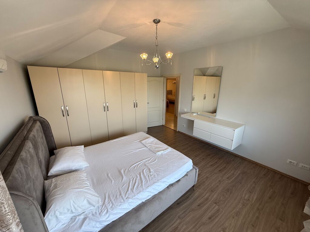 ME QIRA | APARTAMENT 2+1 + 🅿️ PARKING 📍 Grand Park – Afër Shkollës Wilson