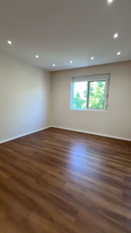Shitet Apartament 2+1 ne Durres