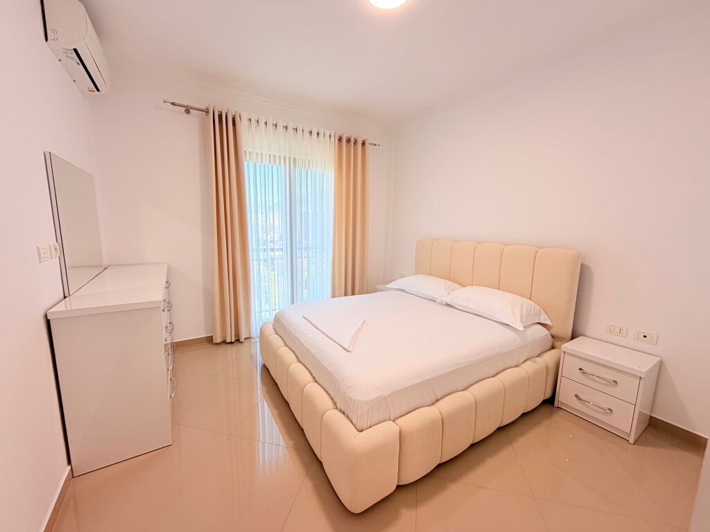 🏡 FOR RENT APARTMENT 1+1 – GREEN CITY, ASTIR  📍 Location: Green City, Astir 🏢 Floor: 2 🛗 New building with elevator 🛏️ Typology 1+1 💰 Price: 55,000 lek/month  Apartment located in a highly sought and accessible area.  📞 For more information or for a visit, contact privately.