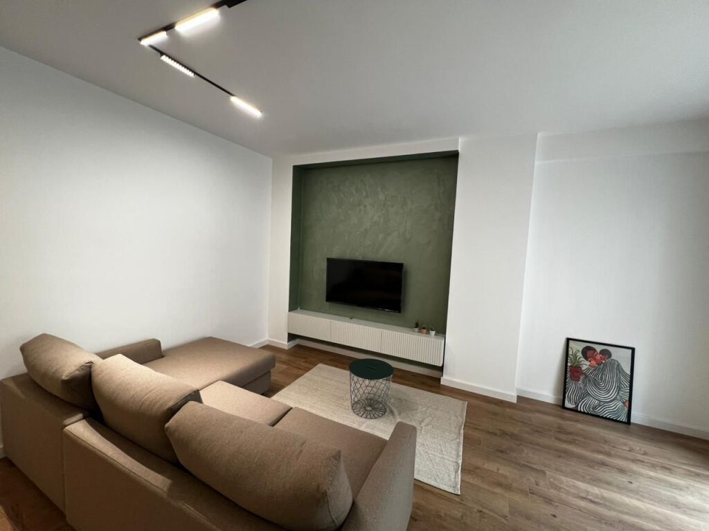 Laprak Apartament 1+1 me qira