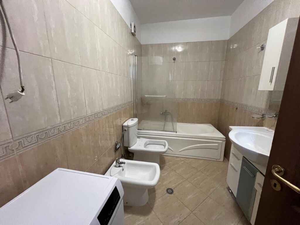 JEPET ME QIRA | Apartament 2+1+2 📍 Zogu i Zi
