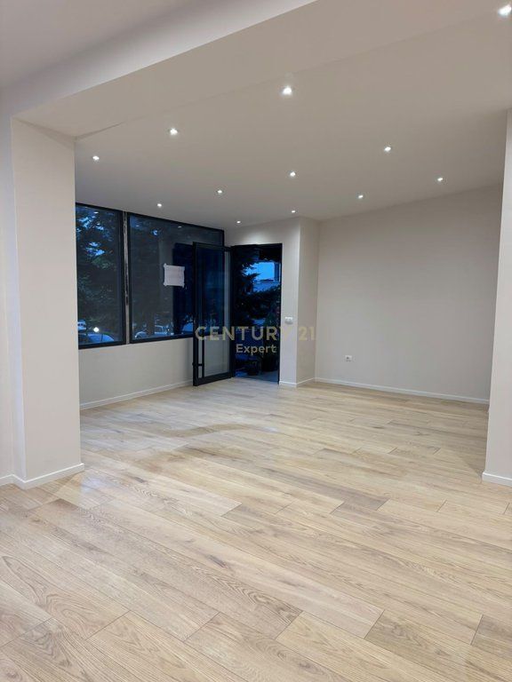 COMMERCIAL SPACE FOR RENT NEAR UET !! 890 € /Month 70,000 Lek /Month