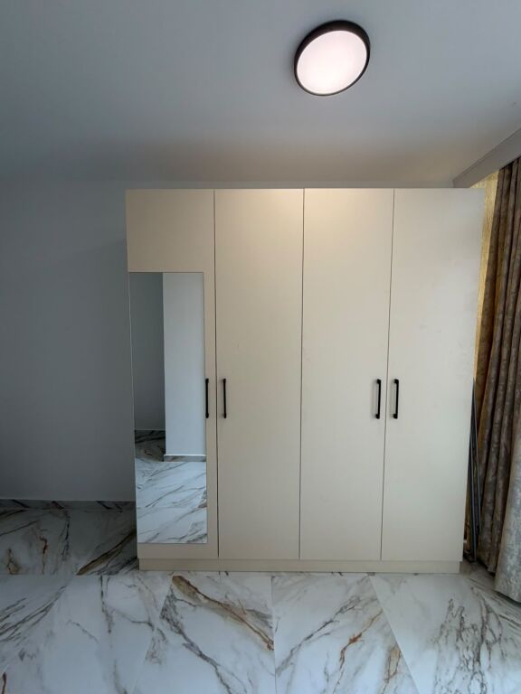 Jepet me qera 2+1 mobiluar ashensor Dritan Hoxha 60000 lek