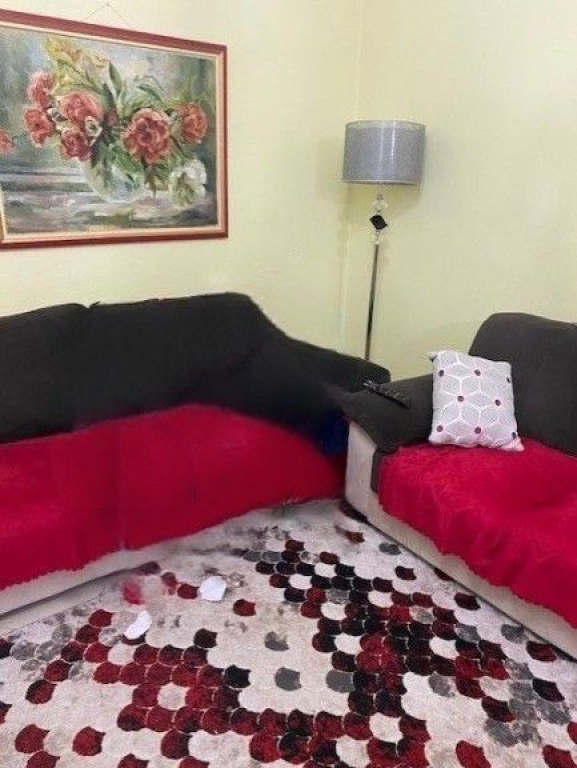 Jepet apartament me qera me aftat te gjate