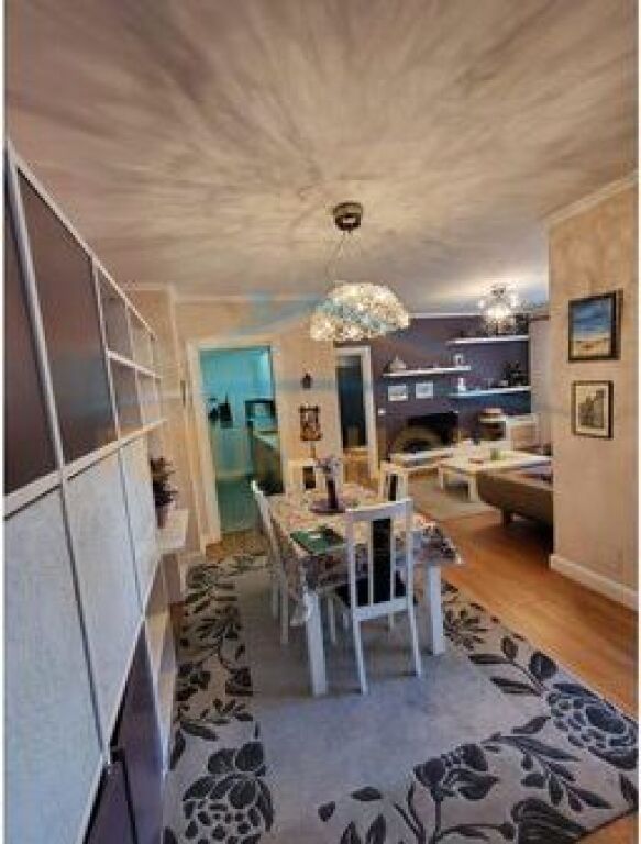 Qera, Apartament 2+1+2 , Tek Mozaiku , 21 Dhjetori/ALF74031
