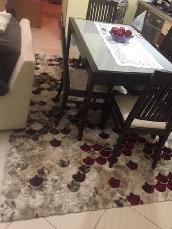 Jepet apartament me qera me aftat te gjate