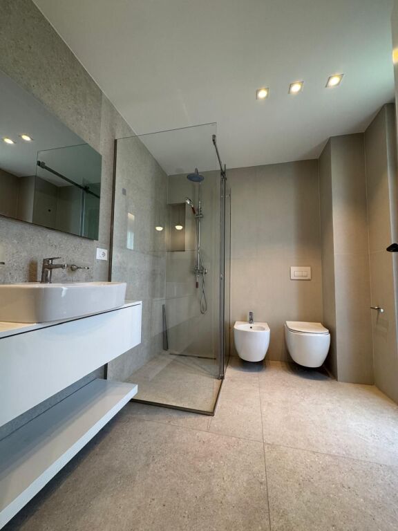 🏡 VILË EKSKLUZIVE PËR QIRA ✨ 📍 Rezidencë Premium pranë TEG