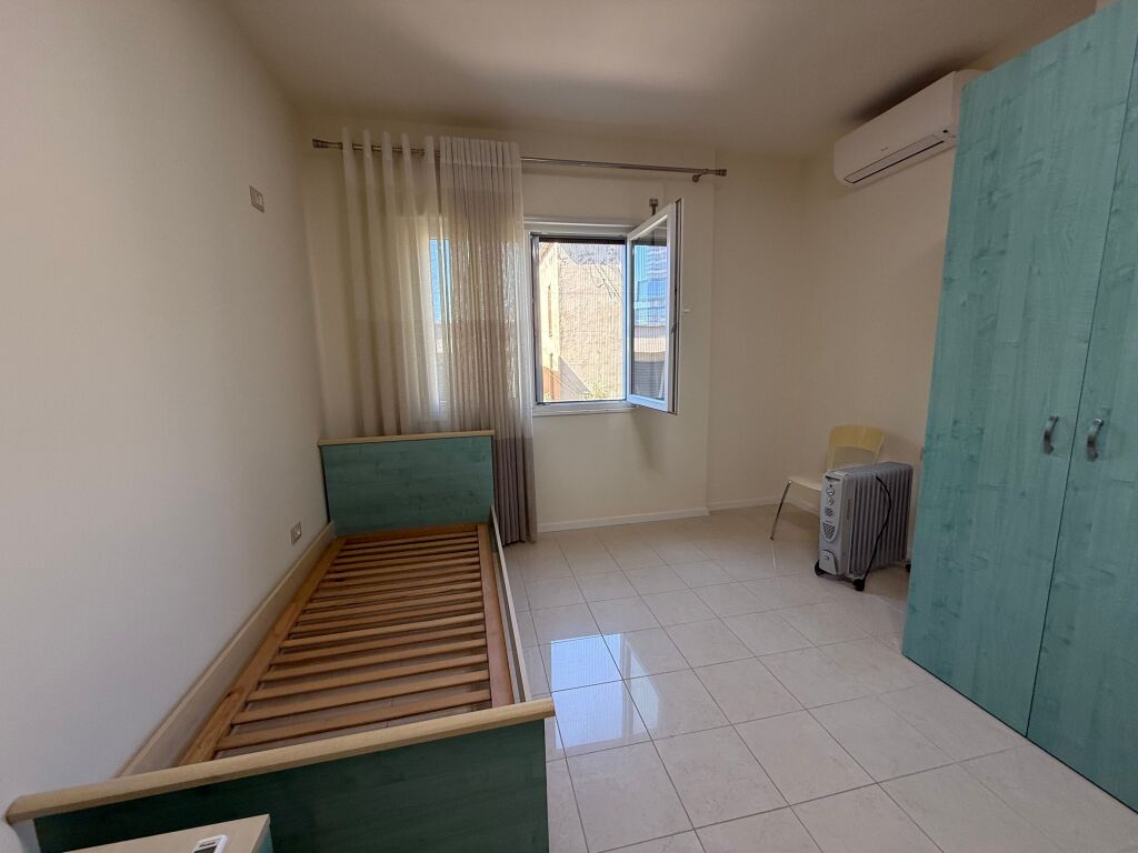 Apartment for rent near the High School 2+1