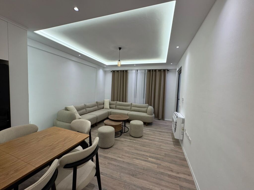Apartment 2+1+parking for rent in Astir at the Urban Gate Complex. 65000 lek