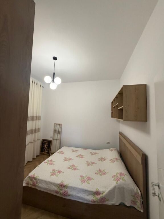 Vendesi Super Villa di 5 piani a Selite vicino alla scuola Marin Barleti a Tirana ID 3891