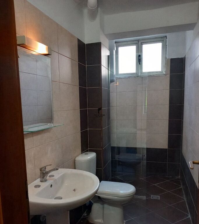 APPARTAMENTO IN AFFITTO 3+1 PAZARI I RI 60.000 LEKE FH-92983