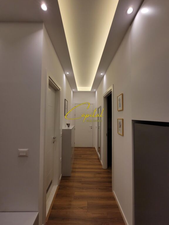 APARTAMENT ME QIRA 1+1 RRUGA E DURRESIT 55.000 LEKE