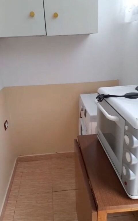 GARSONIERE 25,000 LEKE JORDAN MISJA, PRANE MECE HOTEL